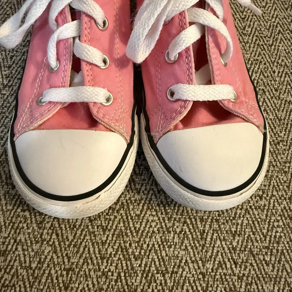Converse All-Star Pink Low Tops Size 10c Toddler Girls Sneakers Shoes Lace Up